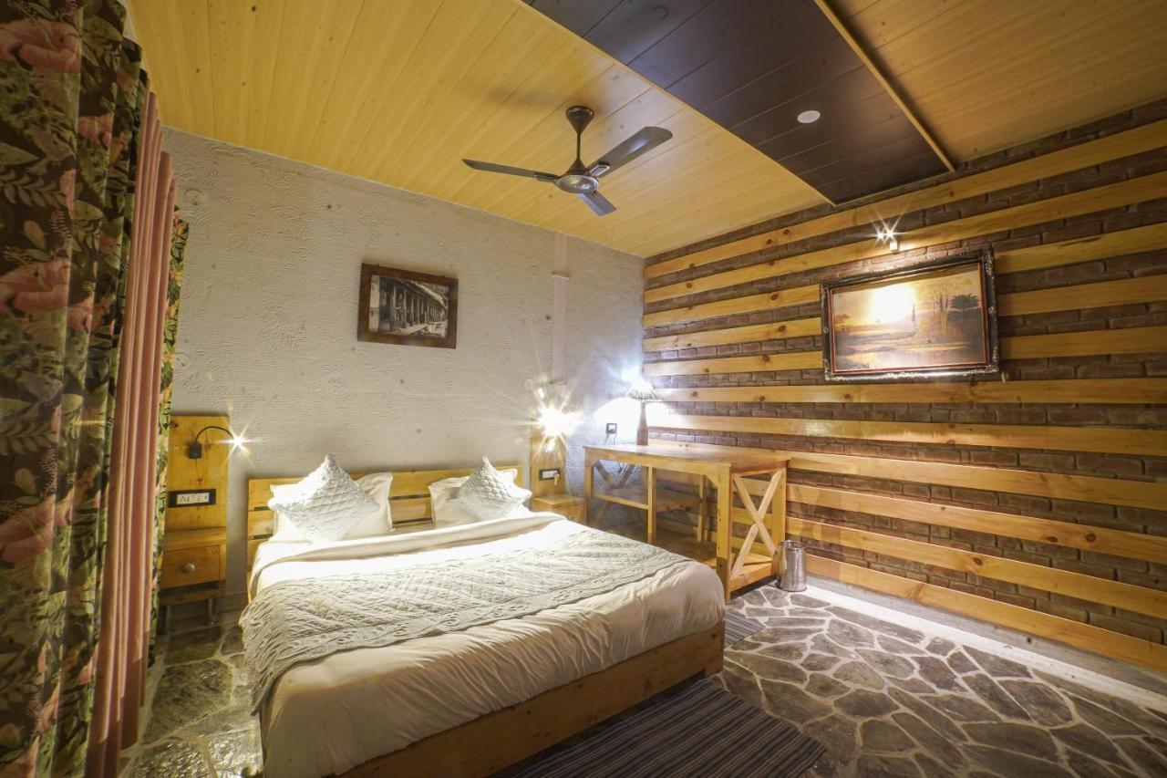 Tiger Fall Eco Resort Chakrāta Eksteriør bilde